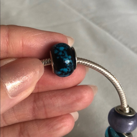 Glass beads - Picture 3 of 9